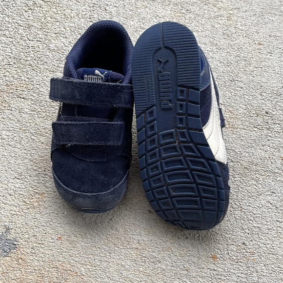 Boys Pumas - Picture 3 of 5